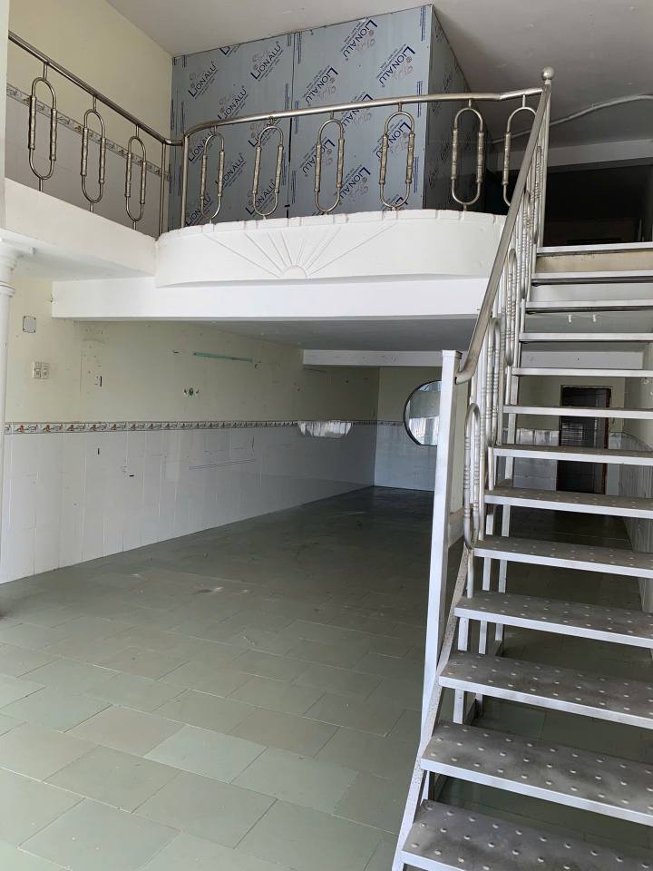 Nhà cho thuê mặt tiền 30/4, phường 11, Vũng Tàu 1 trệt 2 lầu - Giá chỉ 6,5 triệu/tháng!