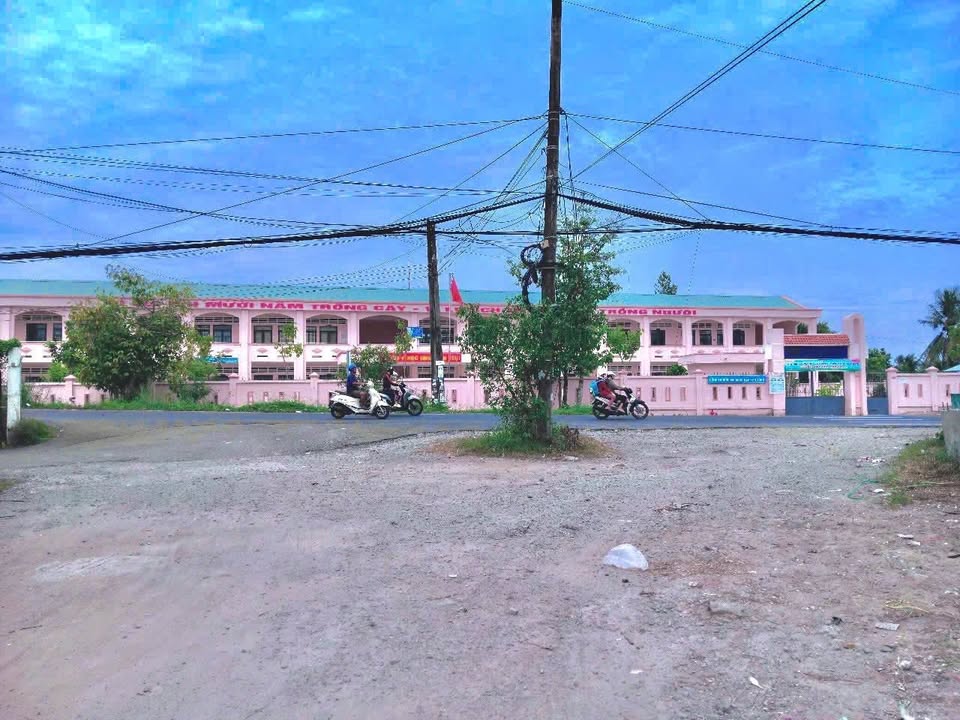 Đất nền Rạch Giá 465m² giá 200 triệu - Sổ đỏ, thổ cư 100%!