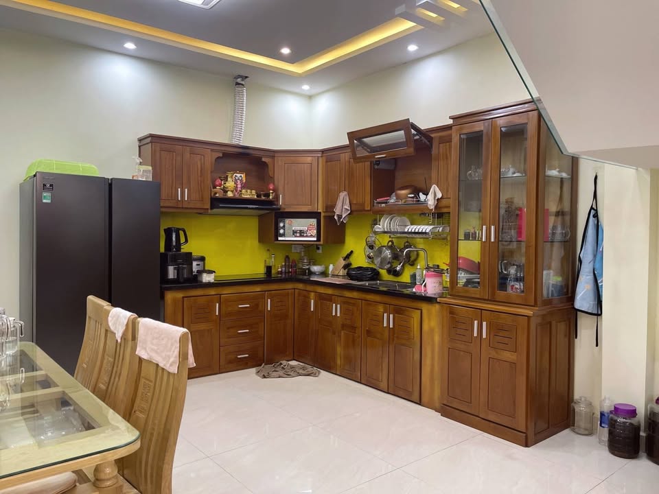 Nhà 3 tầng Bàu Gia Thượng 1, 100m² giá 6.486 tỷ - Nội thất gỗ Lim sang trọng!