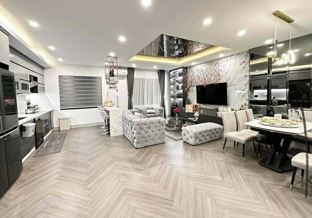 Nhà phố Hoàng Văn Thái, Thanh Xuân 56m² giá 23.75 tỷ - Lô góc, thang máy, kinh doanh tuyệt vời!