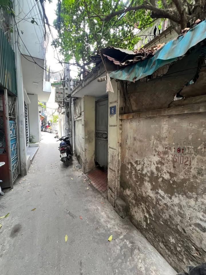 Nhà 2 tầng Yên Hòa, Cầu Giấy 50m² giá 11.8 tỷ - Sổ đỏ chính chủ, giao dịch ngay!