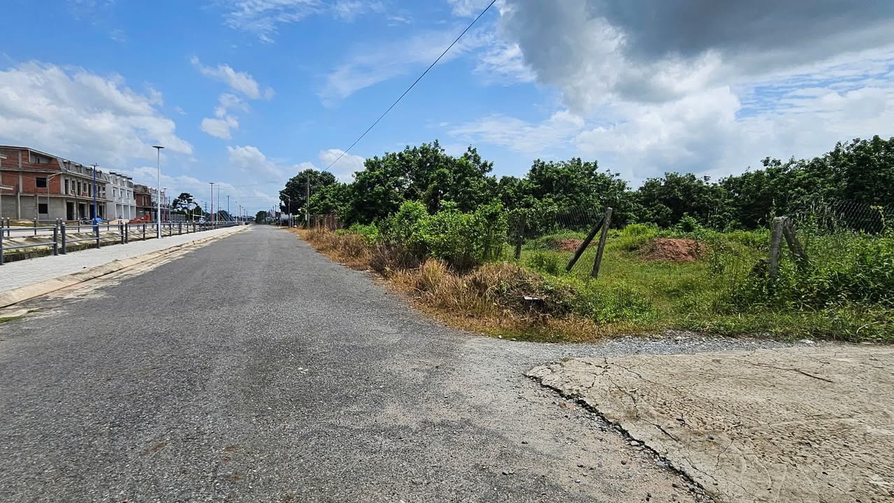 Đất thổ cư 114m² Bàu Đồn Gò Dầu giá 630 triệu - Tiềm năng kinh doanh lớn!