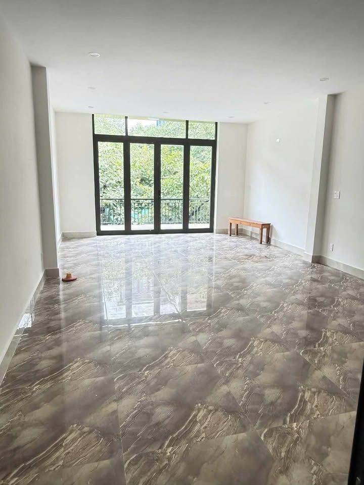 Bán nhà mặt tiền đường Đặng Dung, Liên Chiểu, Đà Nẵng 100m² - Vị trí kinh doanh sầm uất!