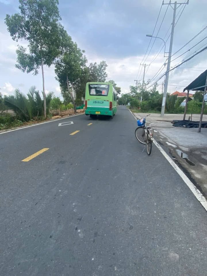 Đất nền 4100m² mặt tiền đường Tam Thôn Hiệp, xã Bình Khánh - Giá chỉ 34.03 tỷ