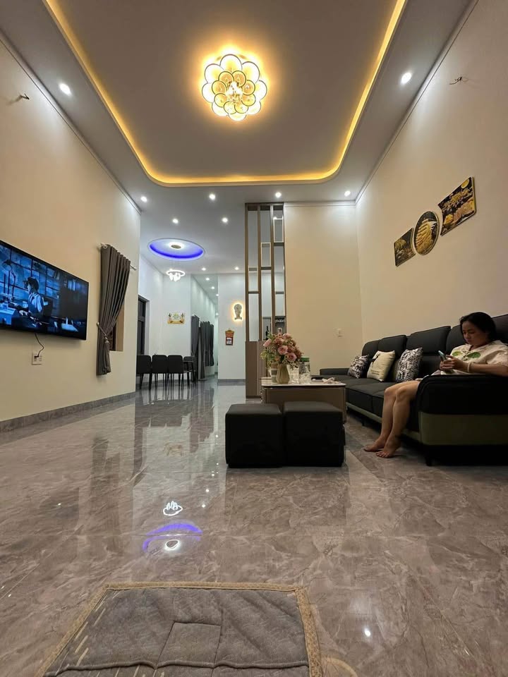 Nhà chính chủ Buôn Đôn 190m² giá 1.3 tỷ - Để lại nội thất xịn sò!