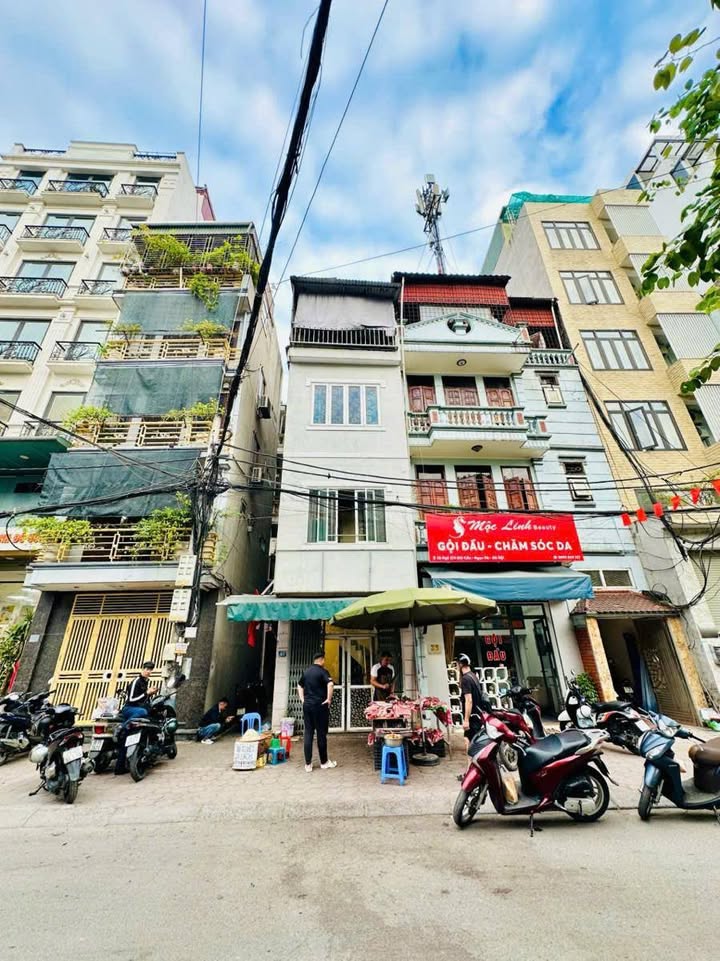 Nhà 4 tầng Ngõ 279 Đội Cấn, 25m² giá 12 tỷ - Ô tô tránh thoải mái!