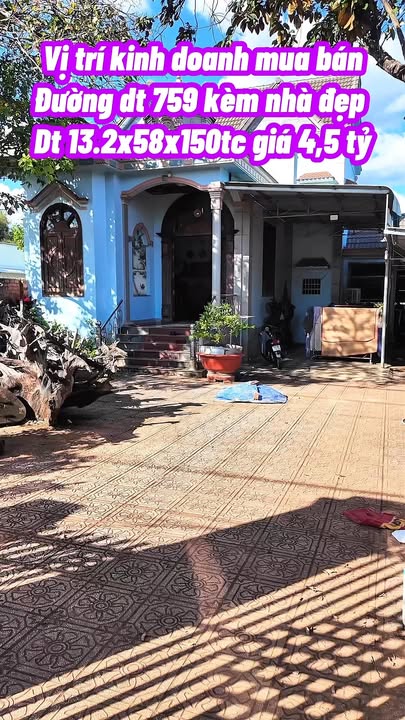 Đất kinh doanh Bù Gia Mập 759m² giá 4.5 tỷ - Sổ hồng chính chủ