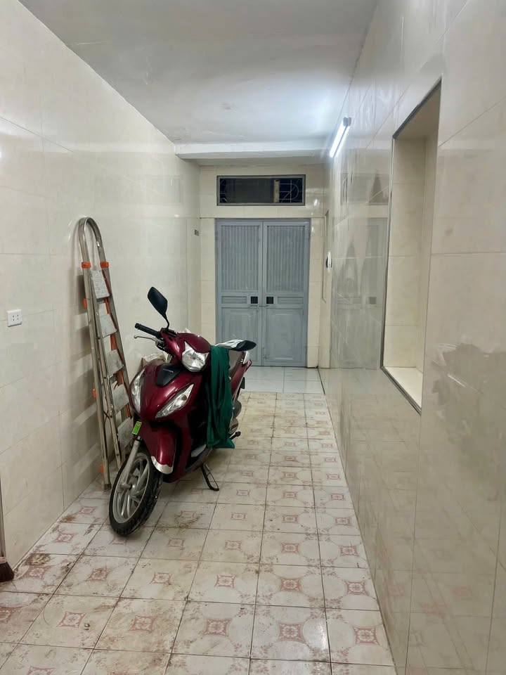 Căn hộ tập thể Phương Mai 42m² giá 5.5 triệu - Nhà mới sửa đẹp