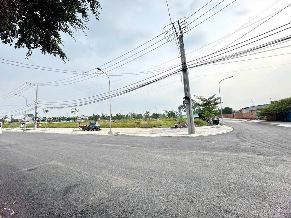 Đất nền Bửu Hòa 90m² giá 3.6 tỷ - Sổ đỏ chính chủ, kinh doanh ngay!