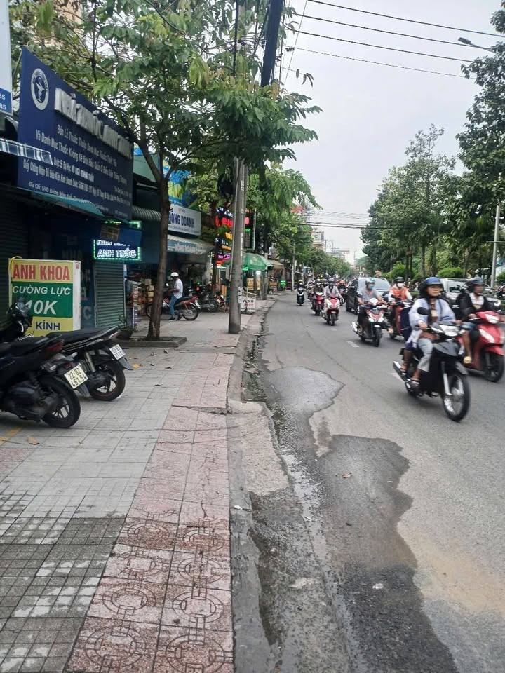 Cho thuê nhà mặt tiền đường Đồng Khởi, Tân Hiệp, 84m² - Thích hợp kinh doanh