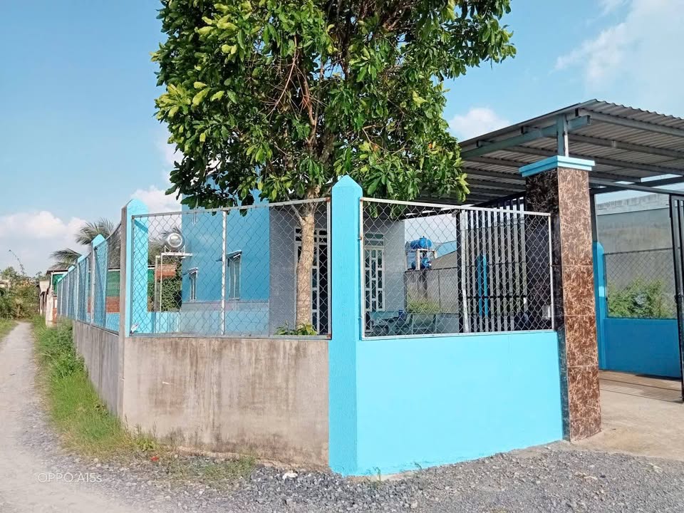 Nhà lô góc 2 mặt tiền tại Đức Hòa Hạ 160m² giá 2.45 tỷ - Cơ hội đầu tư sinh lời!