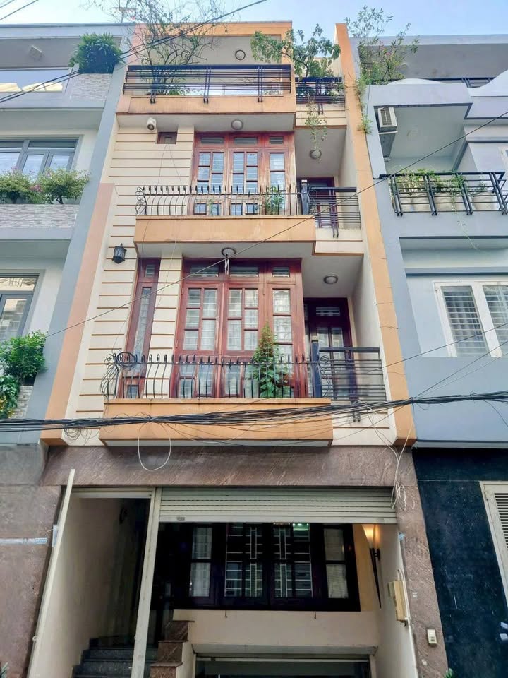 Nhà mặt tiền Phan Xích Long, Phú Nhuận 50m² giá 17.5 tỷ - Vị trí đắc địa, đầu tư sinh lời!