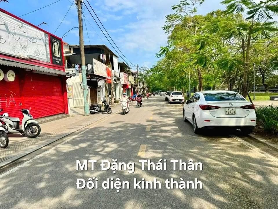 Bán nhà mặt tiền Đặng Thái Thân, TP Huế 117m² giá 10.5 tỷ - Cơ hội đầu tư hấp dẫn!