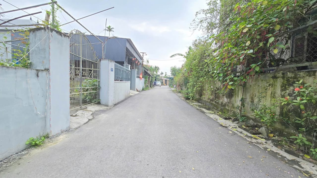 Đất Hợp Tiến, Thạch Linh, Hà Tĩnh 141.1m² - Vị trí đẹp, giá thương lượng!