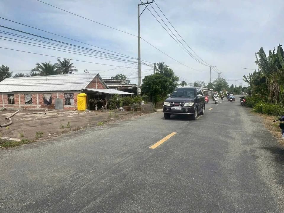 Đất mặt tiền Quốc lộ 57B Hòa Nghĩa Chợ Lách 204m² giá 1.2 tỷ - Đầu tư sinh lời ngay!