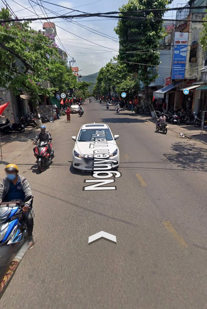 Nhà 3 Tầng Đẹp Tại P. Lê Hồng Phong Quy Nhơn 33m² Giá 2.9 Tỷ - Sổ Đỏ Chính Chủ