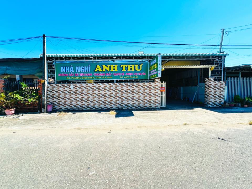 Nhà nghỉ Anh Thư Tây Ninh - Phòng sạch sẽ, giá bình dân, gần Núi Bà Đen!