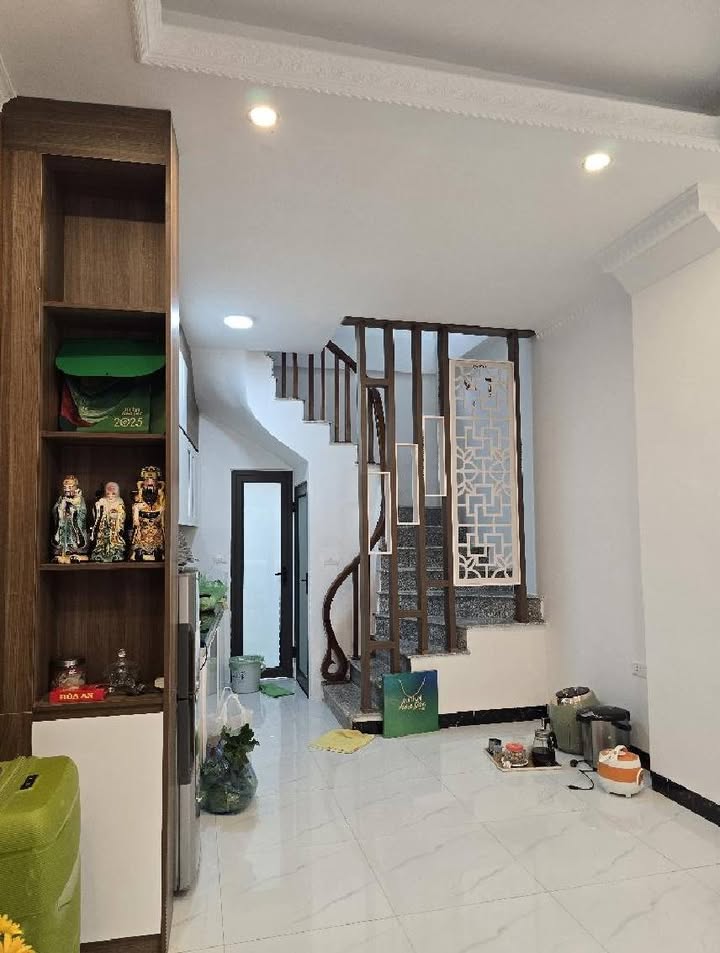 Nhà đẹp An Dương, Tây Hồ 30.5m² giá 6.7 tỷ - Gần phố, ngõ thông!