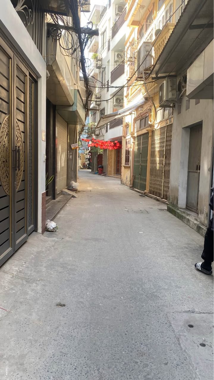 Nhà riêng Xuân La, Tây Hồ 49m² - Mặt tiền rộng, tiện nghi đầy đủ!