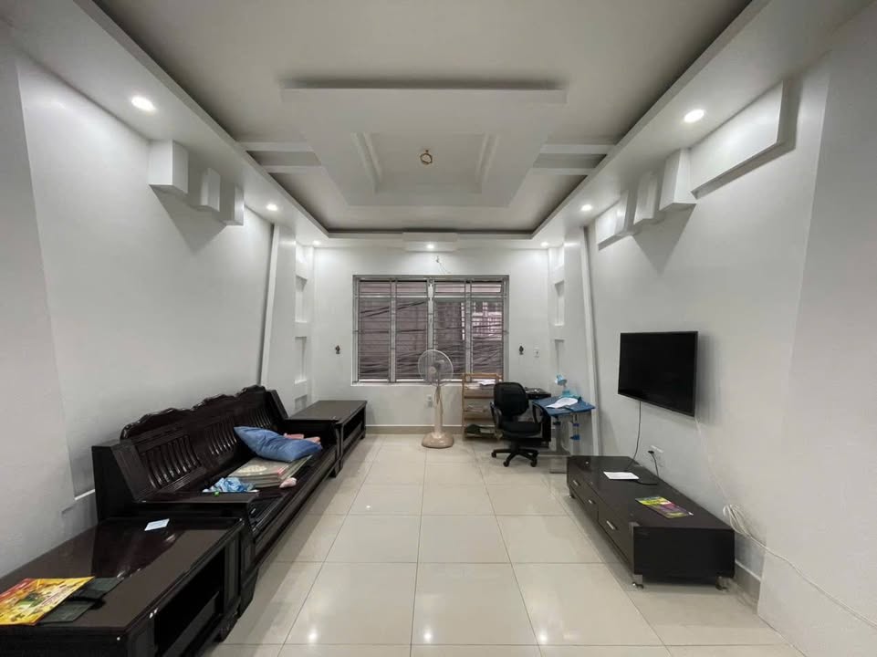 Nhà 4 tầng Lê Hồng Phong 60m² giá 9.2 tỷ - Vị trí đắc địa, thỏa sức kinh doanh!