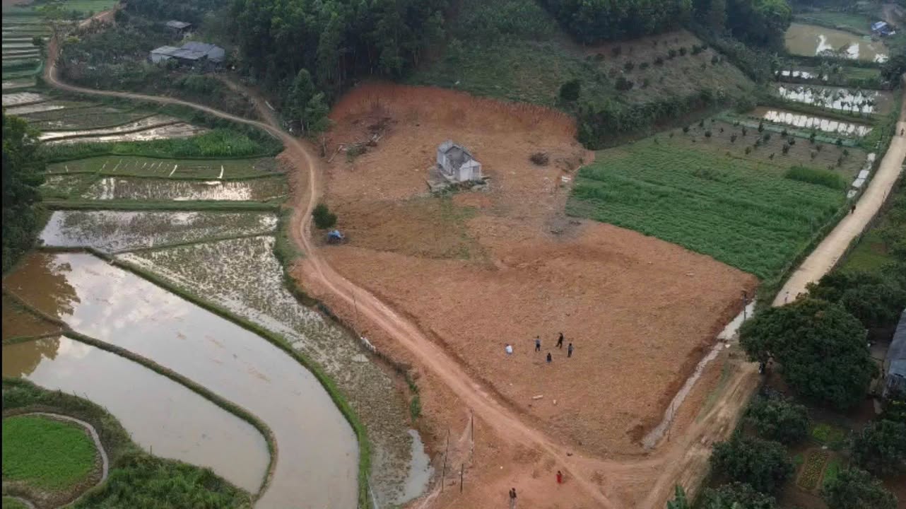 Lô đất nghỉ dưỡng Ngọc Mỹ Tân Lạc 2764m² - Tựa núi, view sông thơ mộng!