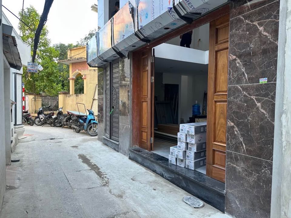 Nhà riêng Khuyến Lương, Hoàng Mai 40m² giá 9 tỷ - Căn góc thang máy, full nội thất!