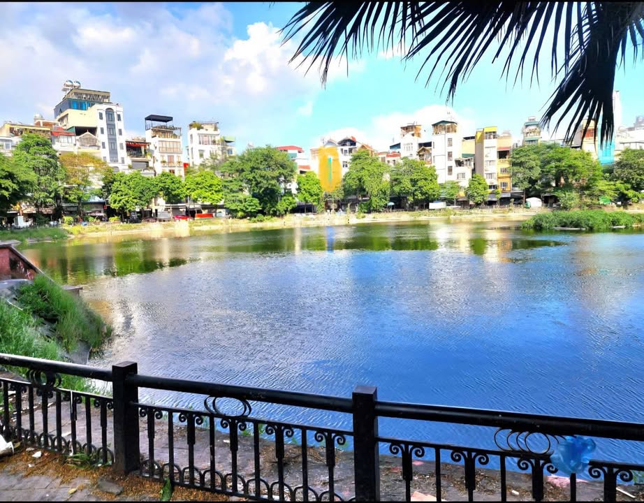 Nhà lô góc Văn Chương Đống Đa 56m² giá 13 tỷ - Kinh doanh nhỏ, gần hồ!