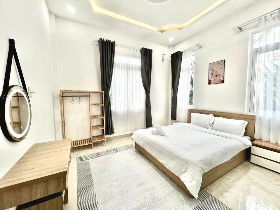 Cho thuê Villa 7 phòng ngủ tại trung tâm Phường Xuân Hương, Đà Lạt - Giá 26 triệu/tháng