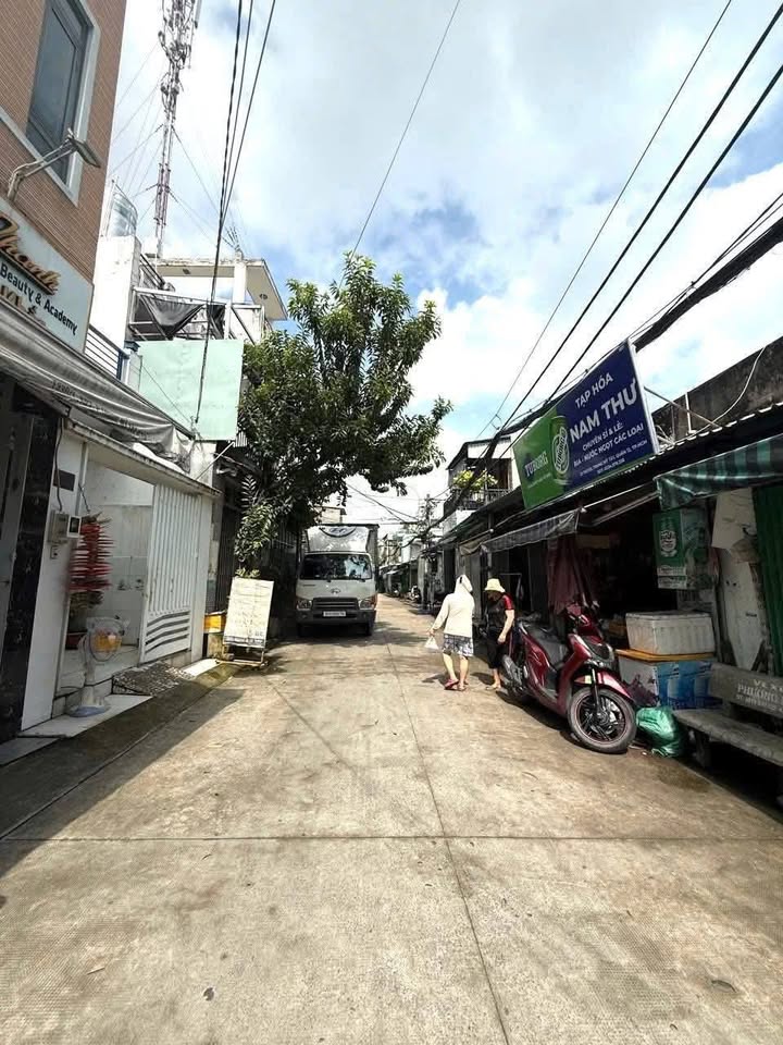 Nhà mặt tiền Nguyễn Ảnh Thủ, quận 12, 76m² giá 5.85 tỷ - Kinh doanh đỉnh cao!