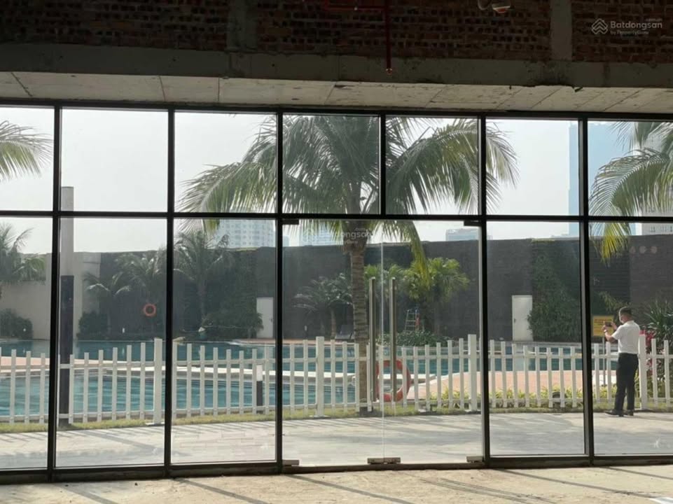 Shophouse cho thuê tại Vincom Trần Duy Hưng 114m² - Nội thất hoàn thiện, giá thỏa thuận!