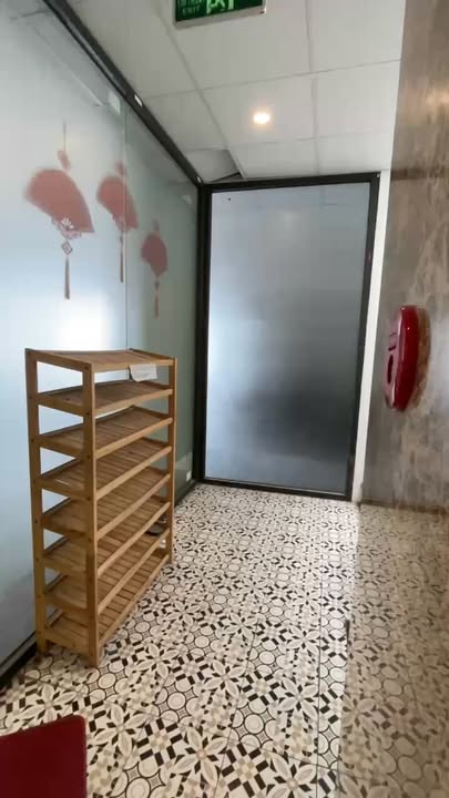 Văn phòng cho thuê tại đường Dương Khuê, Cầu Giấy, diện tích từ 70m² đến 140m², giá chỉ từ 7 triệu/tháng!