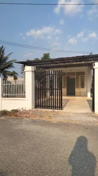 Đất thổ cư Gò Dầu Tây Ninh 300m² giá 2 tỷ - Mặt tiền đường nhựa thuận lợi!