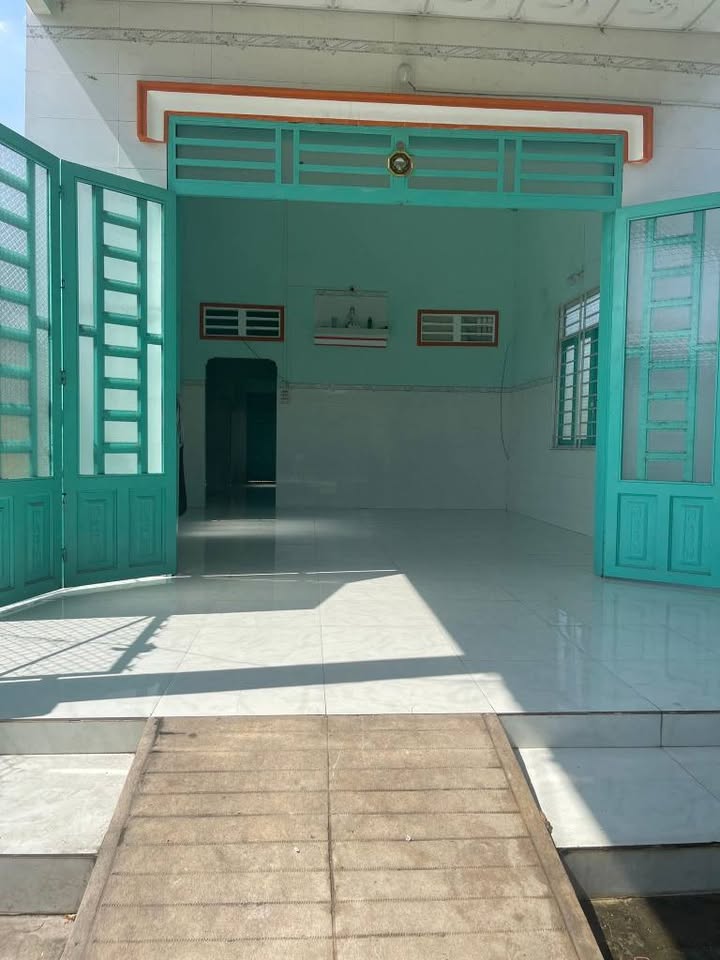 Nhà cấp 4 Chánh Phú Hòa 200m² giá 1 tỷ - Kinh doanh đa ngành lý tưởng!