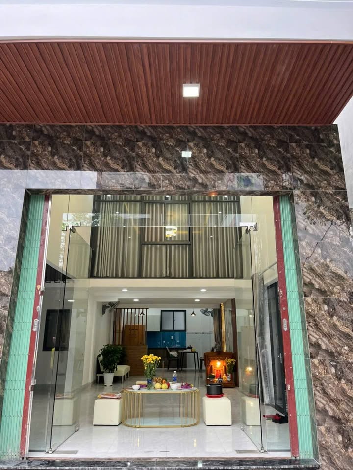 Nhà nguyên căn cho thuê mặt tiền Trần Hưng Đạo, 85m² chỉ 12 triệu - Thích hợp làm spa, văn phòng!