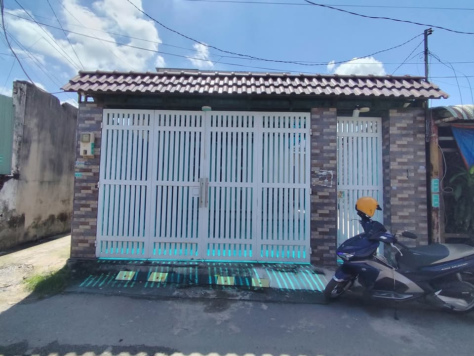 Nhà 2 mặt tiền Phan Văn Hớn 140m² giá 6.8 tỷ - Cơ hội vàng cho nhà đầu tư!