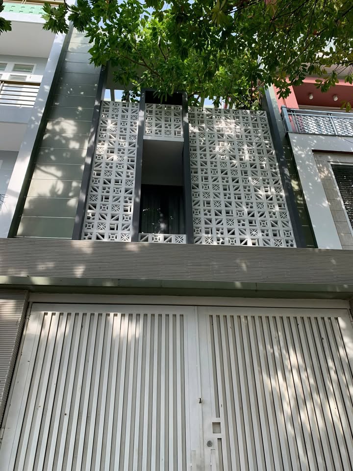 Nhà đẹp đường 6D, quận Bình Tân, diện tích 90m², giá 11.8 tỷ - Thiết kế hiện đại, sổ hồng riêng!