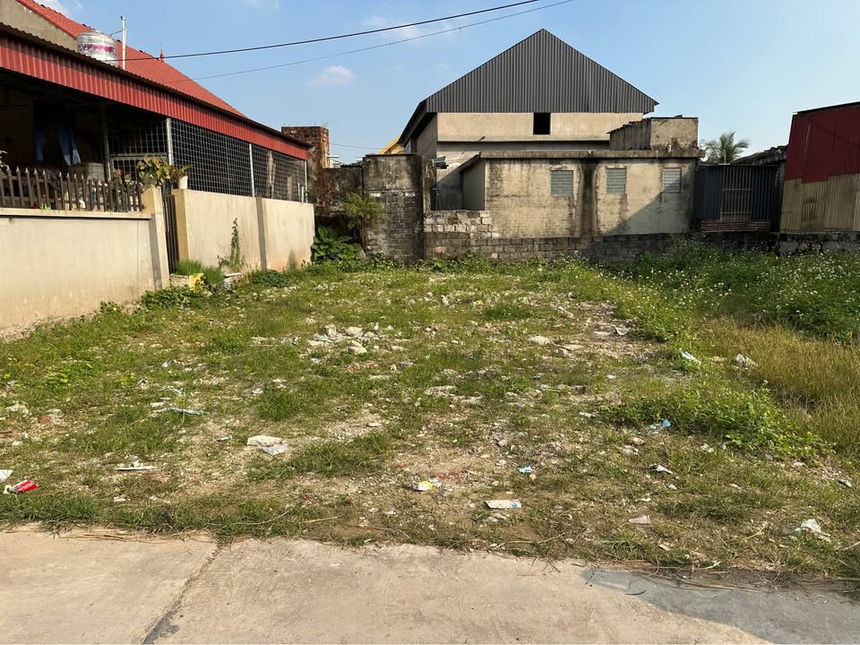 Đất Hiến Thành Kinh Môn 96m² giá 1 tỷ - Mặt tiền rộng, ô tô vào thoải mái!