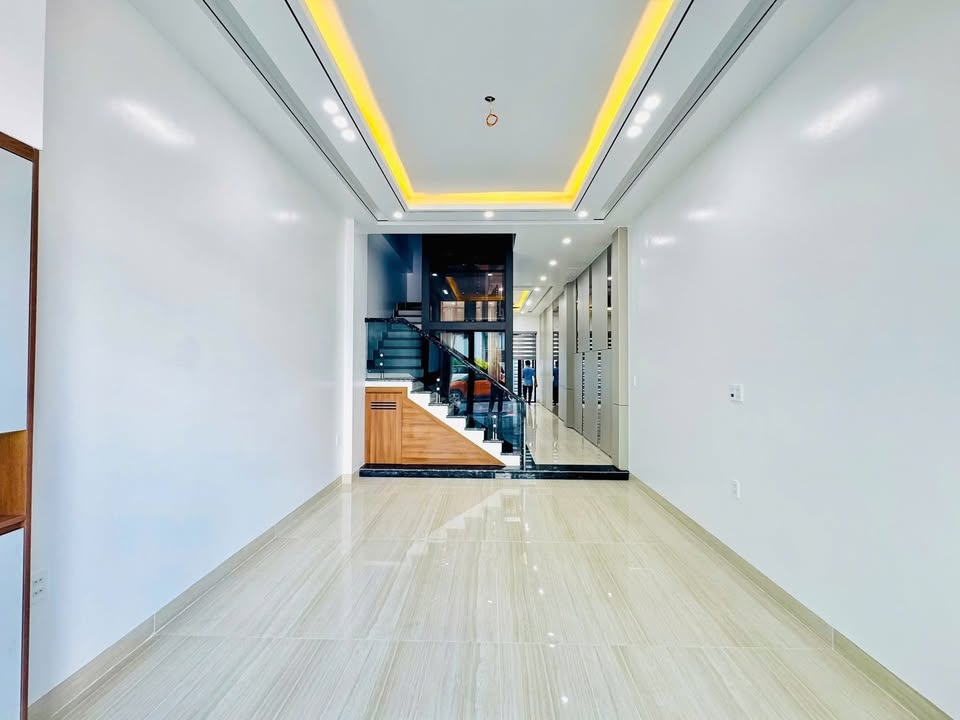 Nhà độc lập 5 tầng tại Hoàng Huy RiverSide, Hải Phòng - Giá 8.9 tỷ, Thiết kế Tân cổ điển sang trọng!