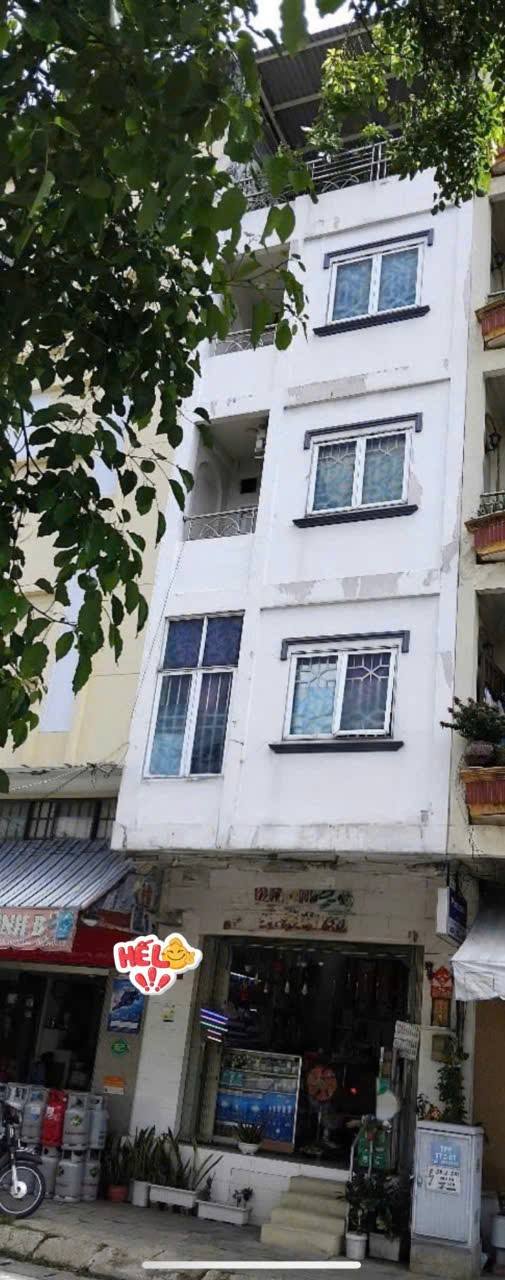 Bán nhà mặt tiền đường Võ Văn Kiệt, Q5 - Diện tích 27m², giá 14.8 tỷ - Đầu tư sinh lời ngay!