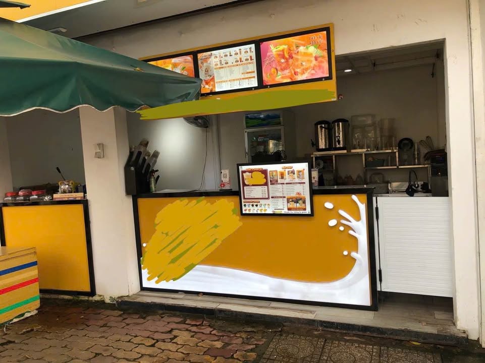 Store cho thuê mặt tiền Lê Duẩn, Đồng Xoài - Sang gấp mô hình trà sữa đầy đủ!