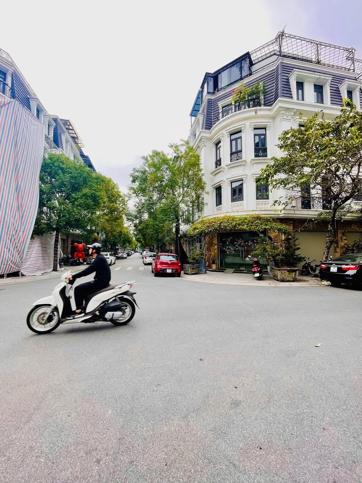 Nhà phố tại Hoàng Huy RiverSide, Hải Phòng 95m² giá 12.8 tỷ - Kinh doanh thuận lợi!