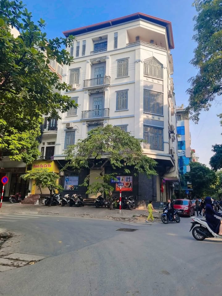 FrontHouse Đẹp Mặt Phố Võ Văn Dũng, Đống Đa - 43m² giá 26 tỷ - Kinh doanh tuyệt vời!