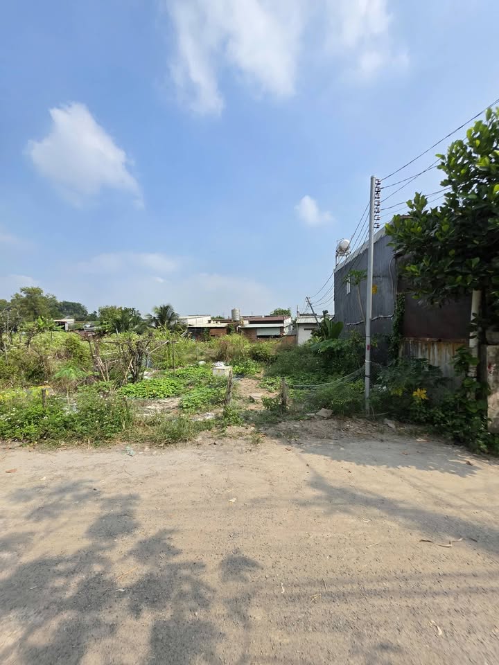 Đất nền Dĩ An 383.7m² giá 5.2 tỷ - Đầu tư sinh lời rõ rệt!