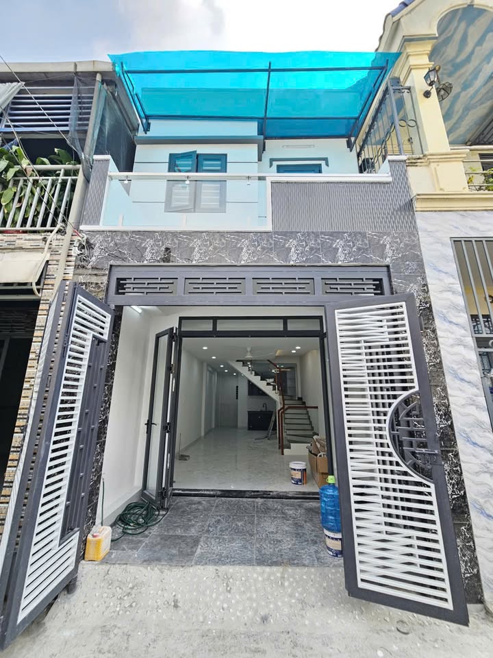 Nhà phố Dĩ An 54.8m² giá 3.7 tỷ - Gần chợ, sẵn sàng ở ngay!