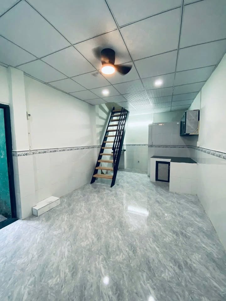 Nhà phố đường Trần Hưng Đạo, quận 5, 18m² giá 2.5 tỷ - Chính chủ cần bán gấp!