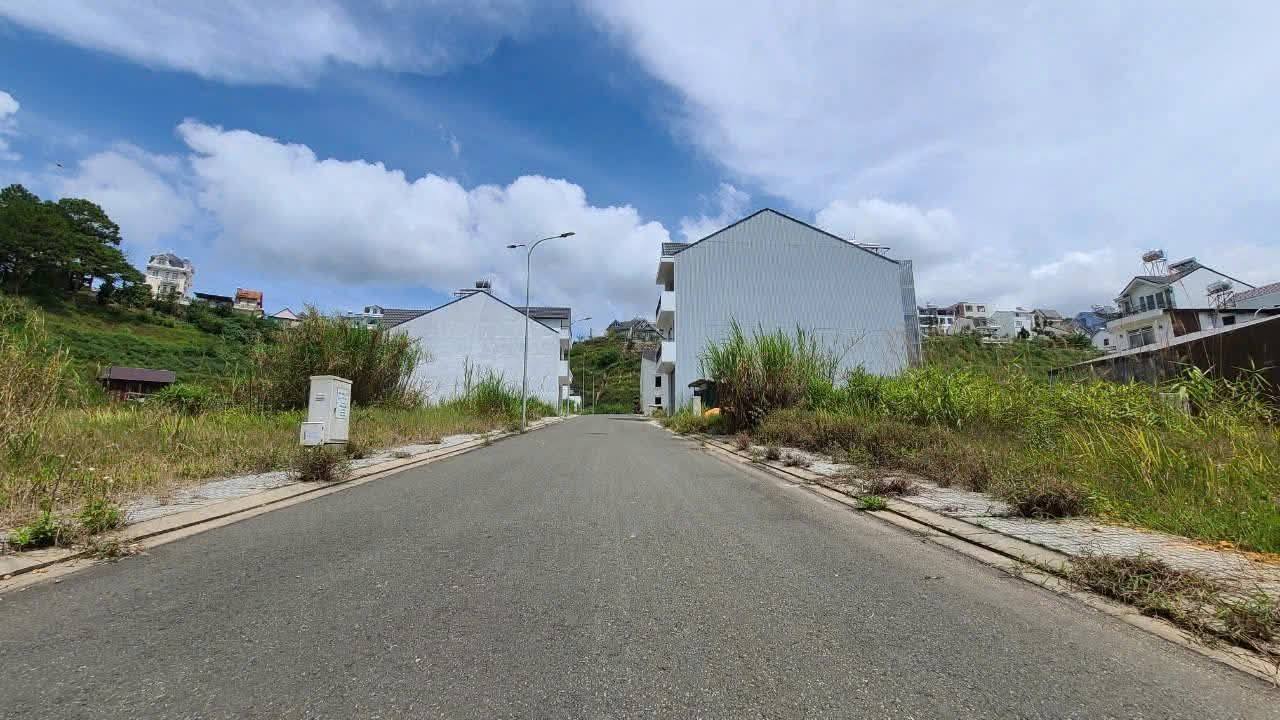 Đất liên kế An Sơn, Đà Lạt 80m² giá 6.5 tỷ - Cơ hội đầu tư vàng!