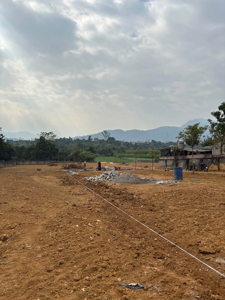 Đất nền tại thôn Đa Cuống, Ba Vì 579m² giá chỉ vài triệu - View núi thoáng đãng!