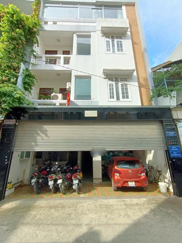 Căn hộ dịch vụ đường Phan Văn Trị, quận Bình Thạnh, 133m² giá 20 tỷ - Đầu tư sinh lời ngay!