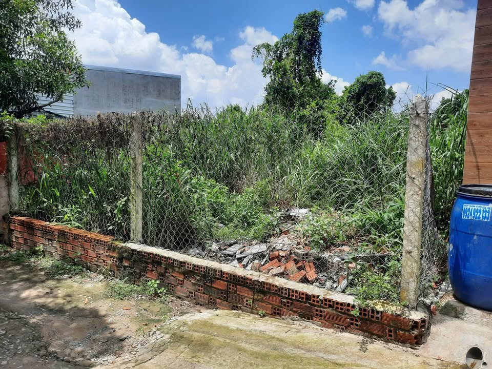 Đất nền Phú Hoà Củ Chi 144m² giá 2 tỷ - Cơ hội đầu tư hiếm có!