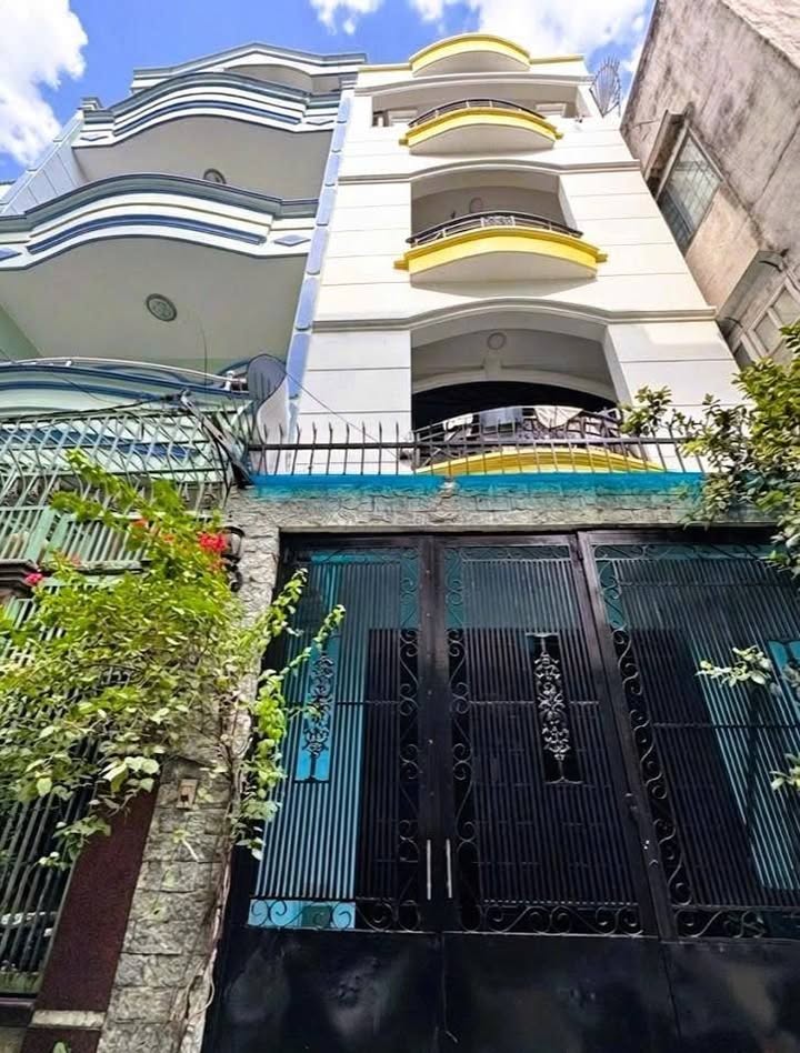 Căn hộ dịch vụ 4 tầng Phan Xích Long 72m² giá 15 tỷ - Đầu tư sinh lời ổn định!